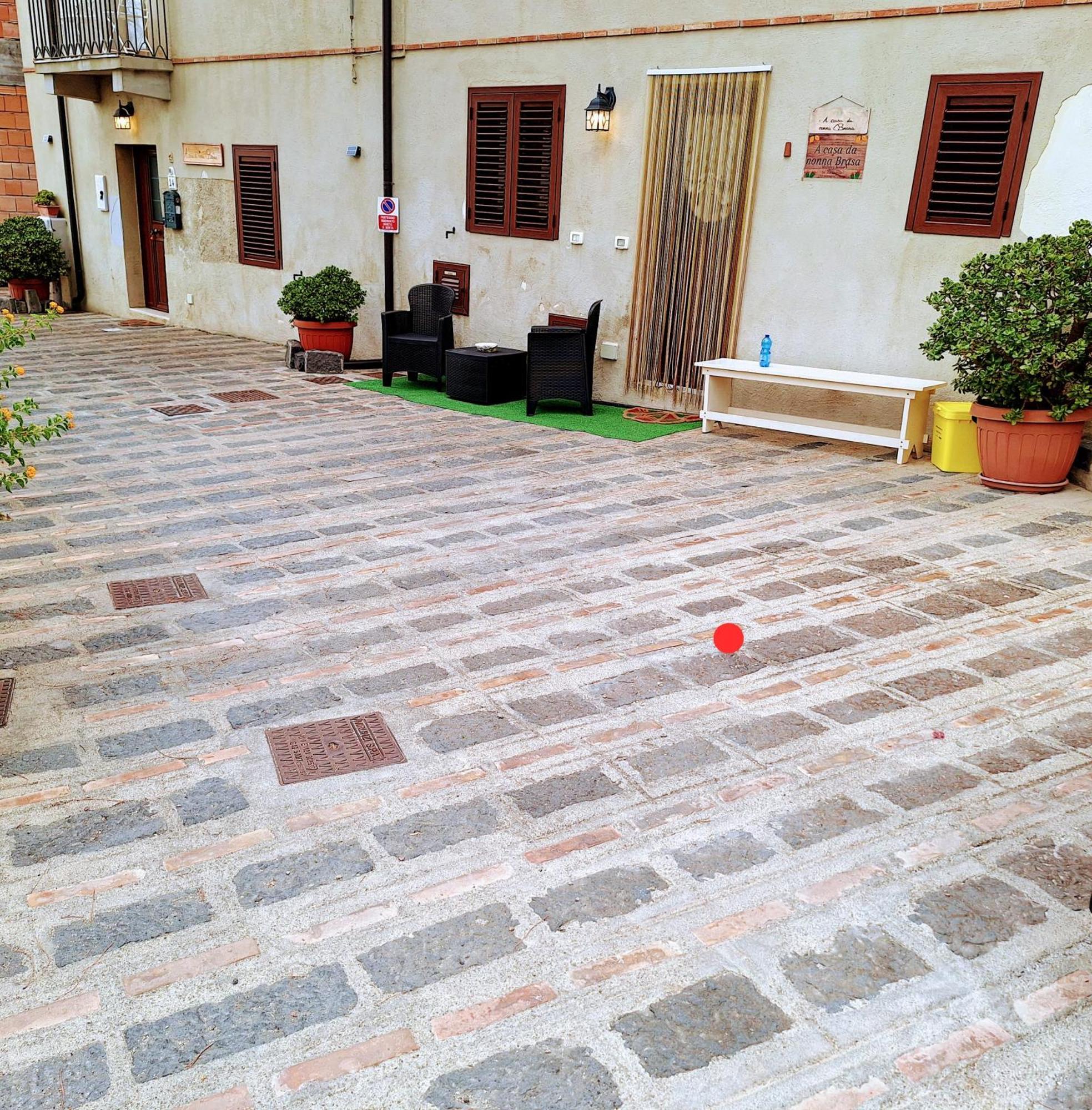 A Casa Da Nonna Brasa Holiday Home Savoca Eksteriør bilde