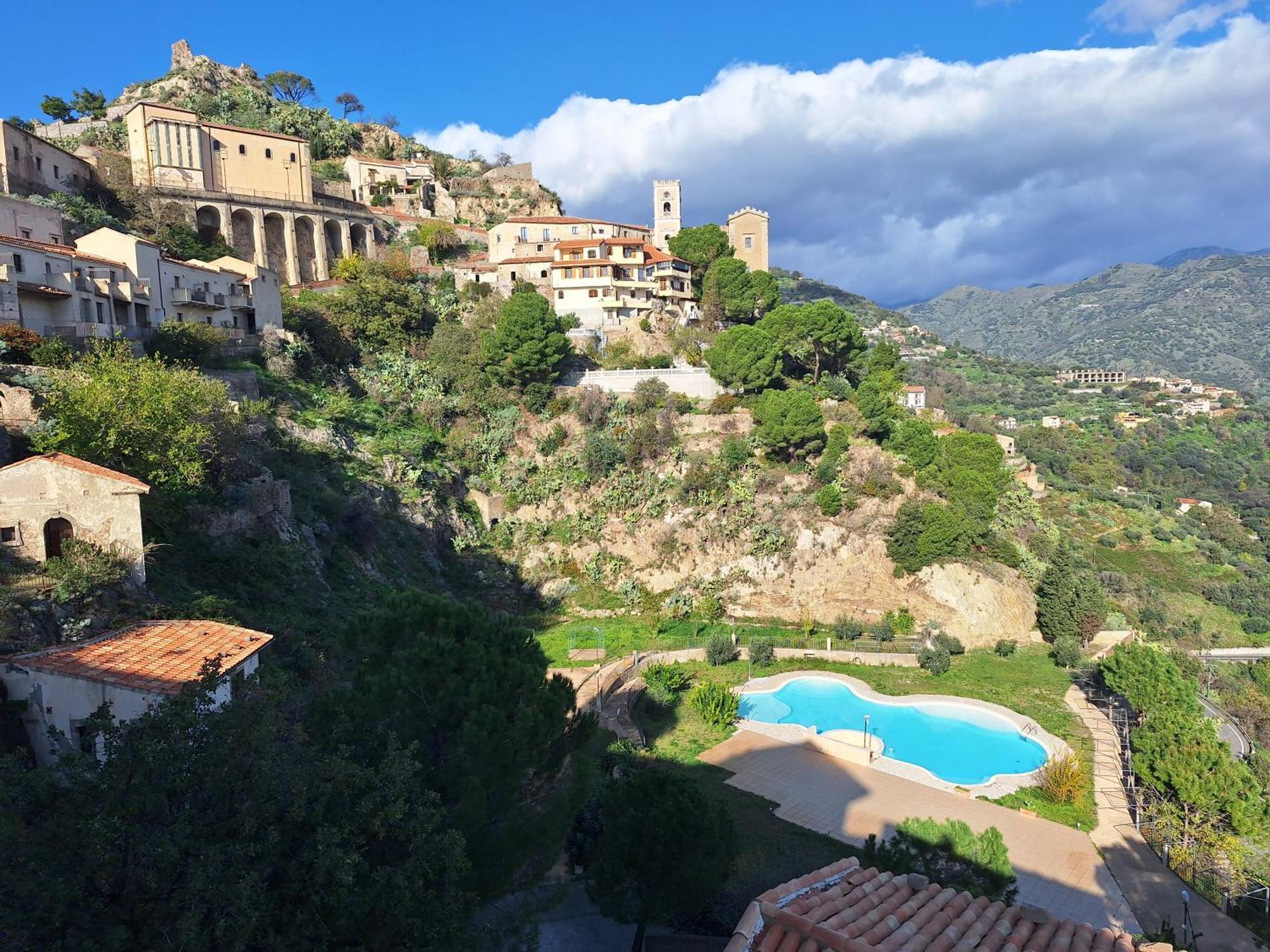 A Casa Da Nonna Brasa Holiday Home Savoca Eksteriør bilde